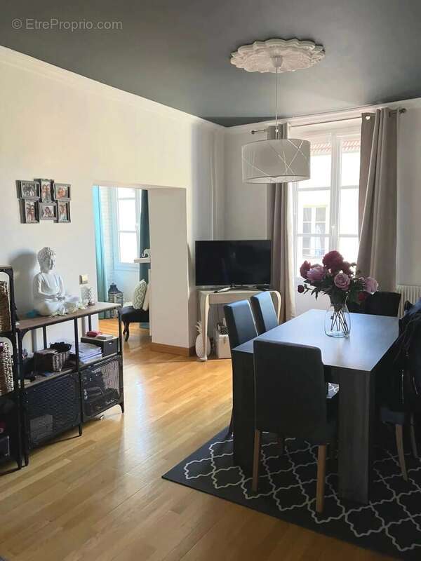 Appartement à CHENNEVIERES-SUR-MARNE