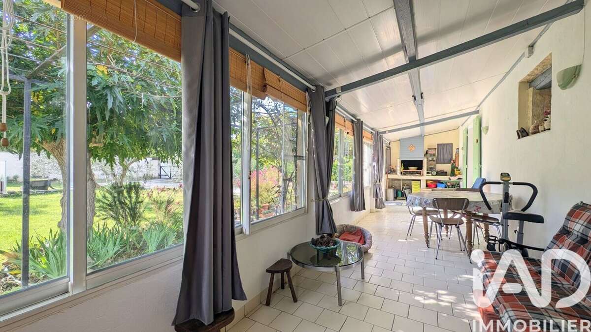 Photo 3 - Maison à ROBION