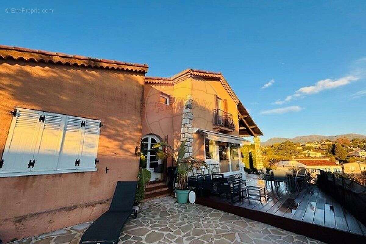 Maison à CAGNES-SUR-MER