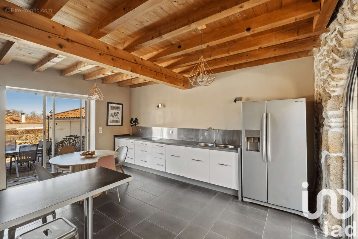 Photo 6 - Maison à SOUCIEU-EN-JARREST