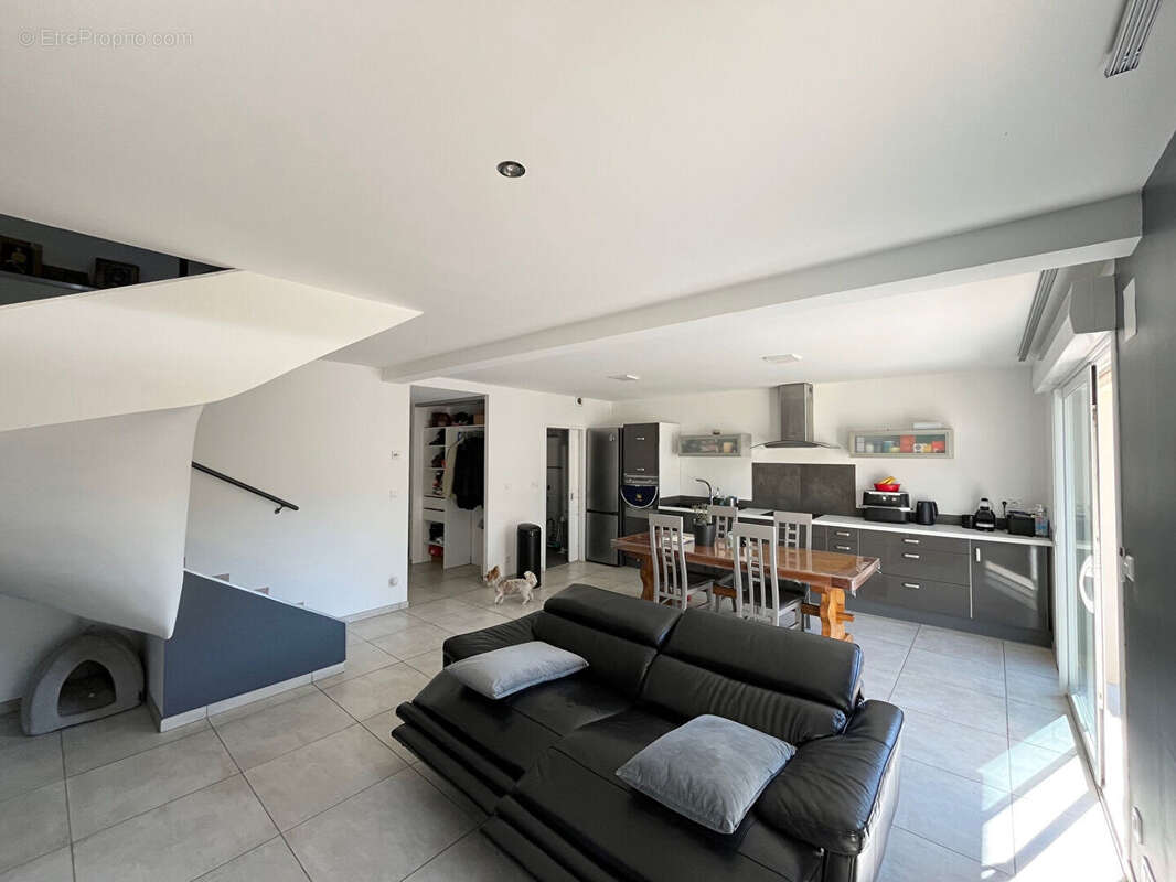 Belle maison, 3 chambres, garage, jardin - photo 3