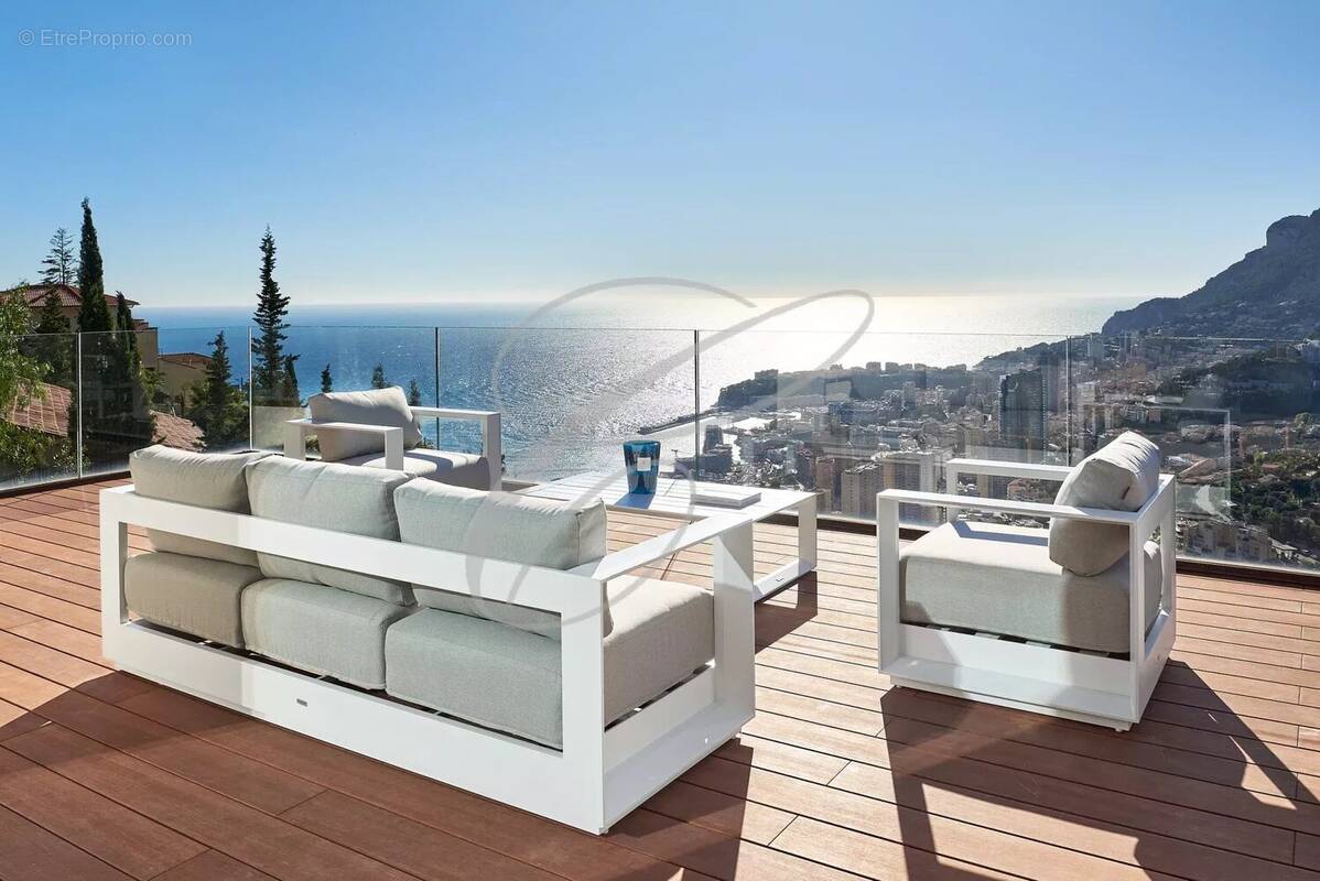 Maison à ROQUEBRUNE-CAP-MARTIN