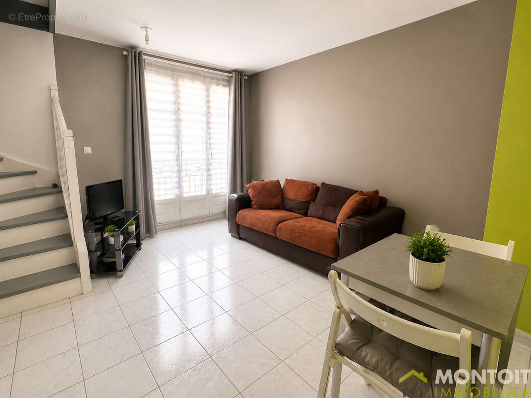 Appartement à THIAIS
