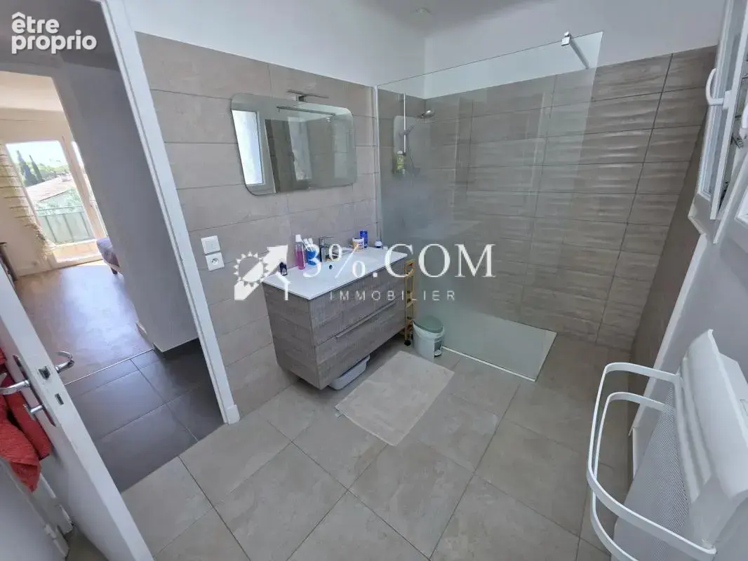 Villa rénovée avec piscine et vue mer à Boulouris - photo 12