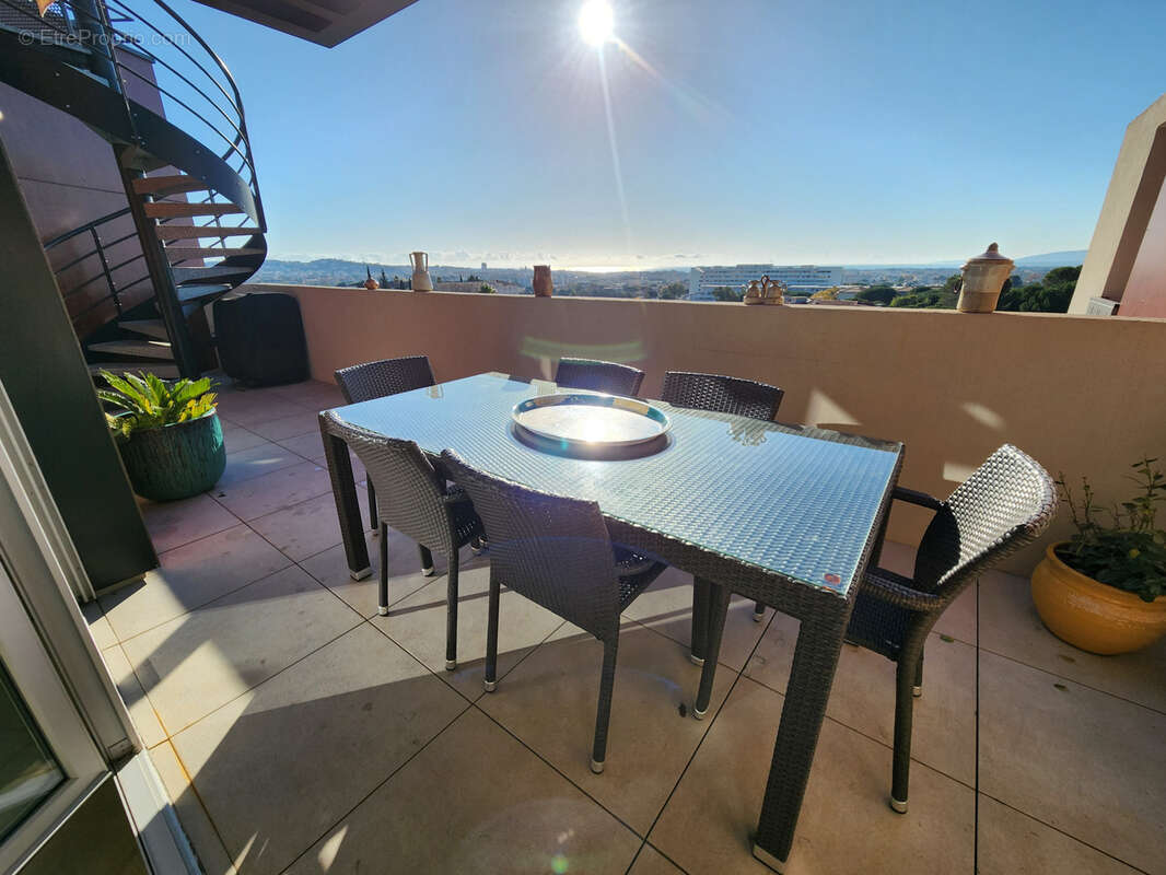 Appartement à FREJUS