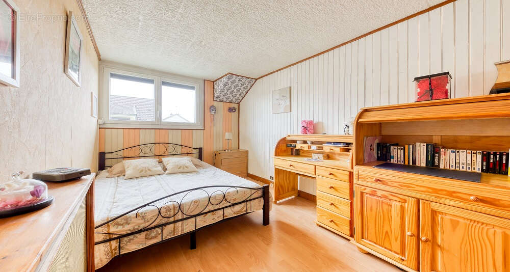 Maison à ROISSY-EN-BRIE