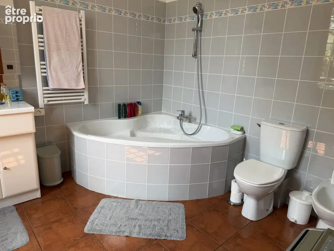 Maison 6 pièces 115 m² à vendre à Doudeville (76560) - photo 8