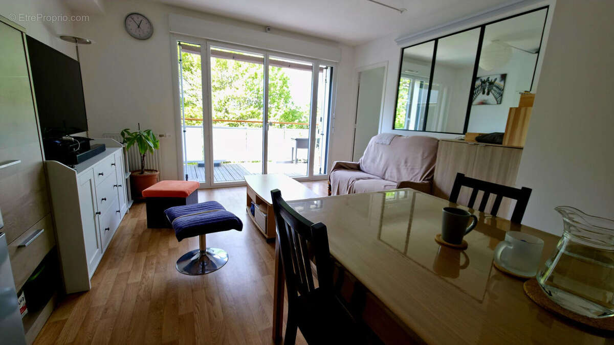 Appartement à LE RHEU