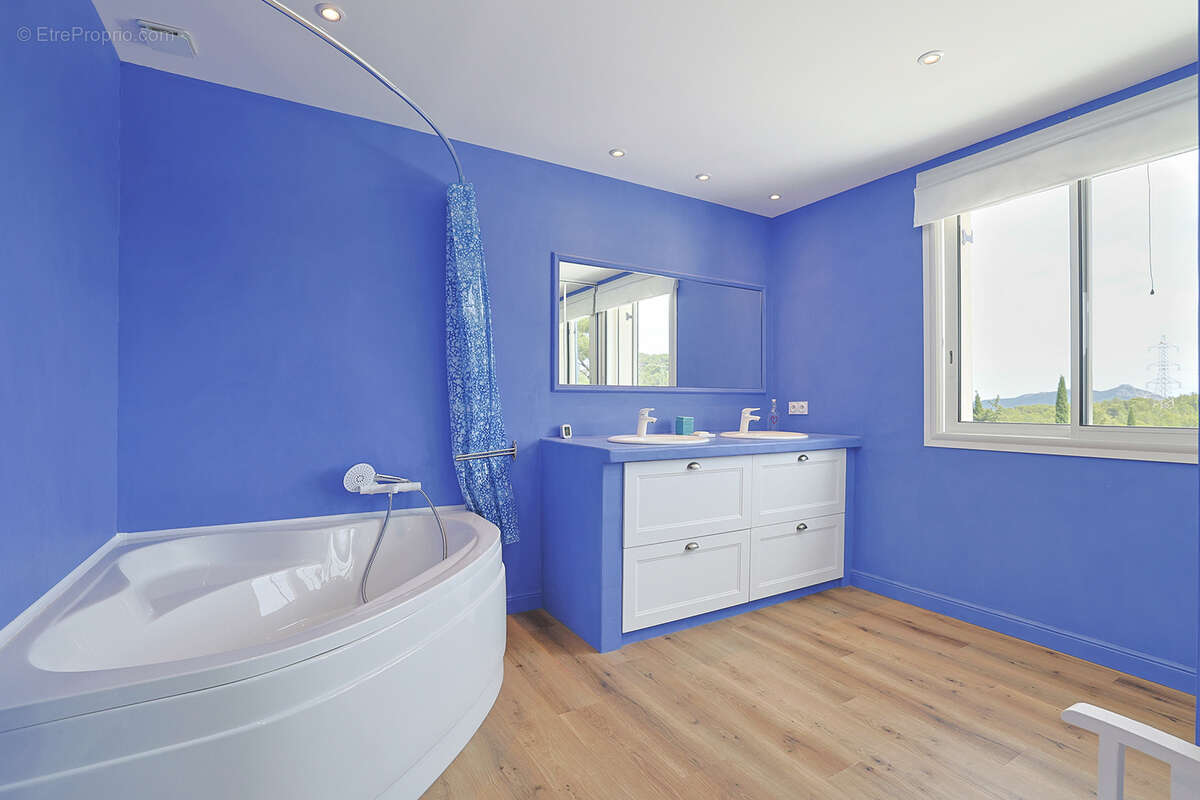 Maison à LA FARLEDE