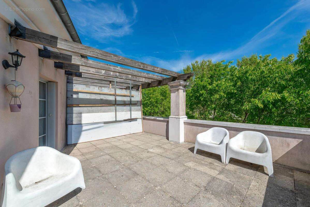 Appartement à SERRIS