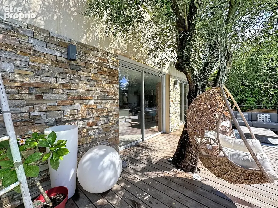 UNIQUE VILLA 6 Pièces 120 m² avec piscine - photo 3