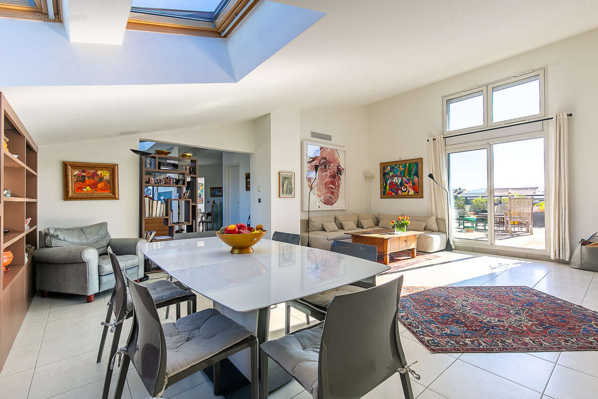 Appartement à MARSEILLE-8E