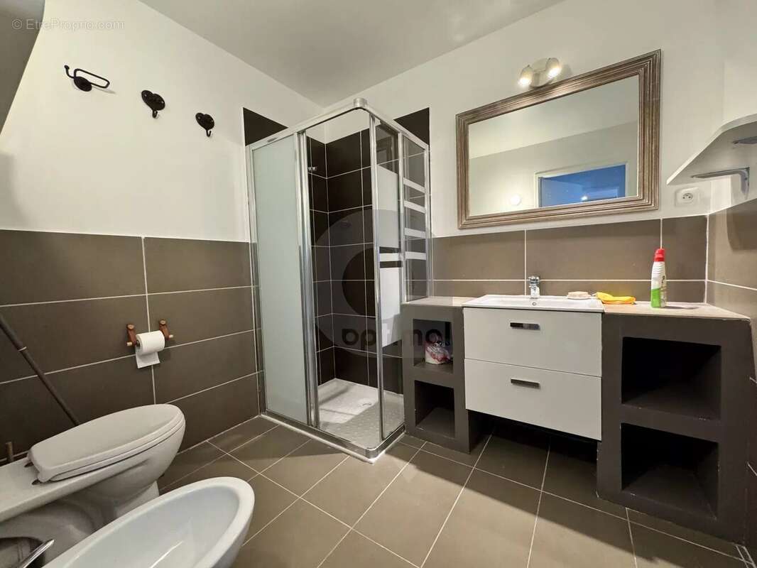 Appartement à ROQUEBRUNE-CAP-MARTIN