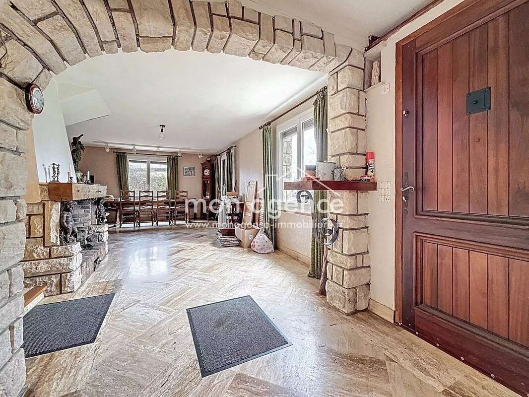 Maison à BOURG-BEAUDOUIN