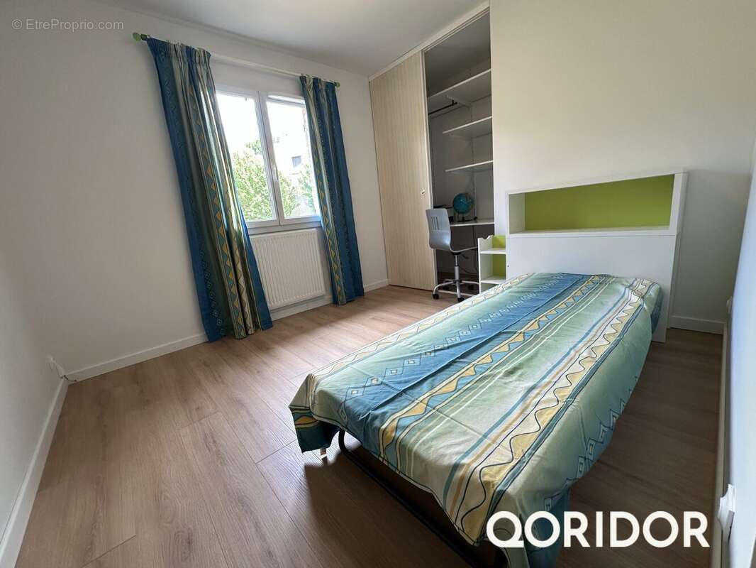 Maison 175 m² à Montanay  - photo 9
