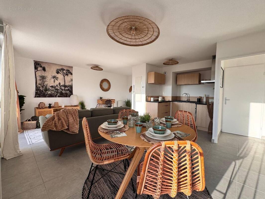   - Appartement à VILLEFRANCHE-SUR-SAONE