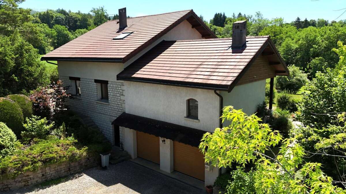 Maison à ARINTHOD
