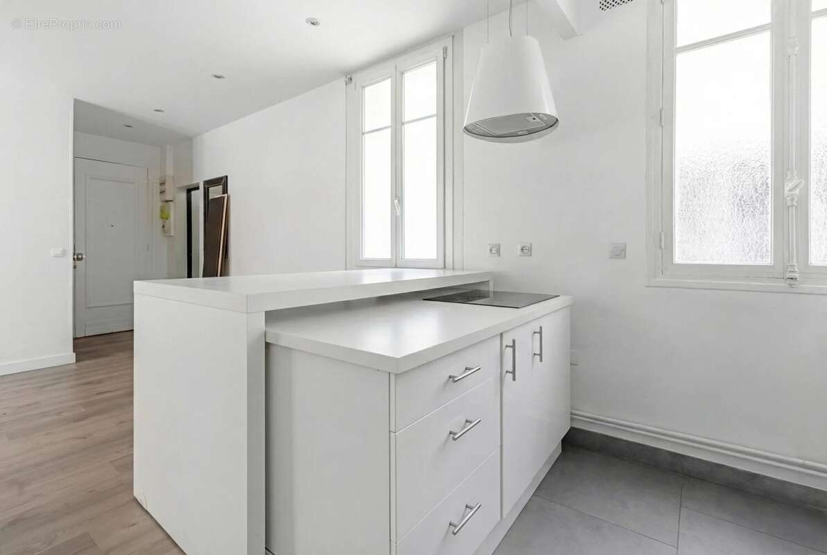 Appartement à NEUILLY-SUR-SEINE