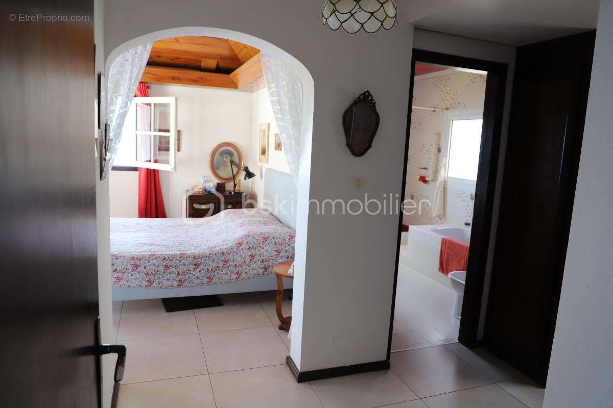 Maison à SAINT-DENIS