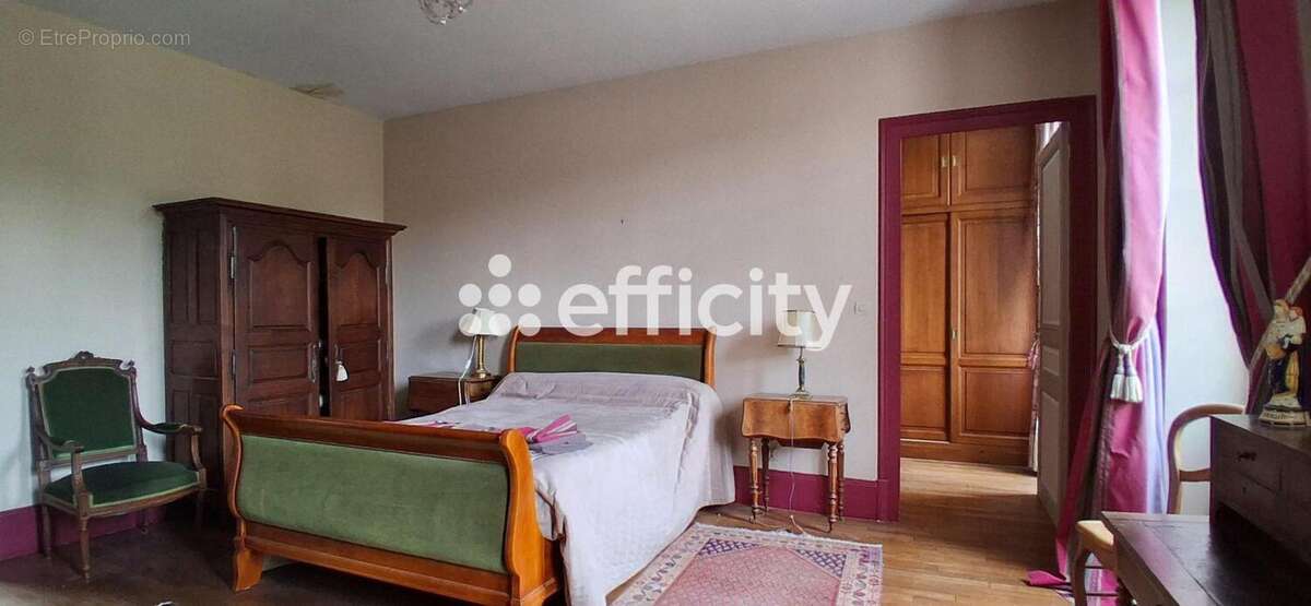 Maison 251 m² à Saint-Christophe-Le-Jajolet  - photo 13
