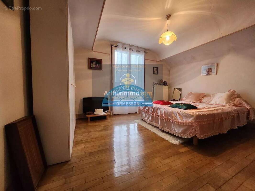 Maison à ORMESSON-SUR-MARNE