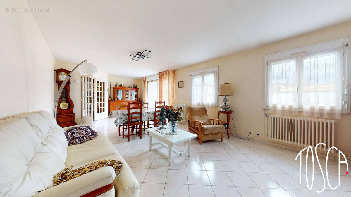 Maison à CHAMPIGNY-SUR-MARNE