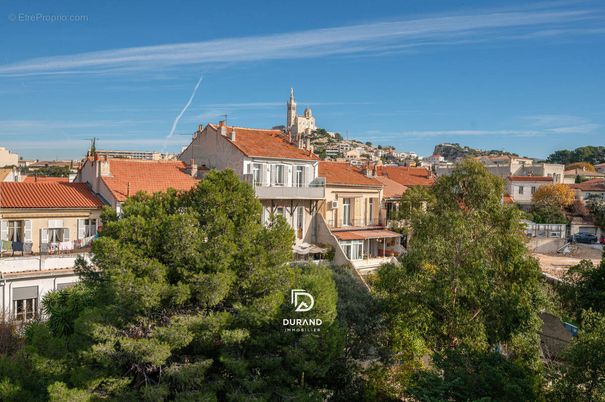 Appartement à MARSEILLE-7E