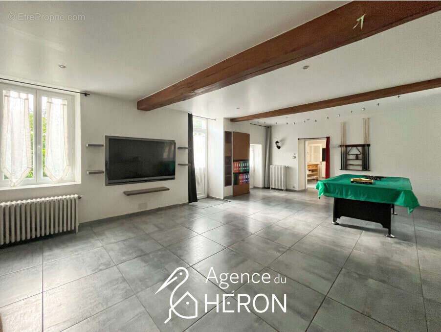 Maison à GUERCHEVILLE