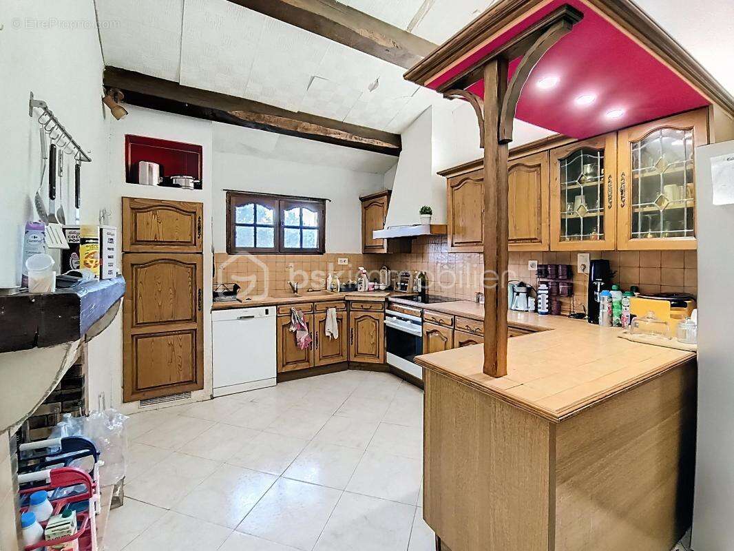 Grande maison familiale de 287 m² avec jardin, piscine et garage – Bédarieux - photo 16