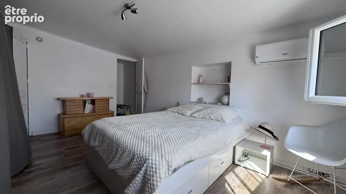 VIAS- Charmante maison de ville avec garage  Idéal investissement ou premier achat ! - photo 6