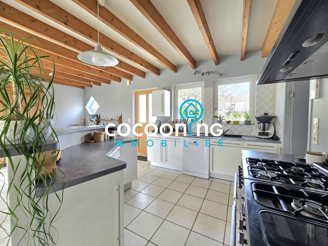 Maison en hyper centre de VALLET - photo 3