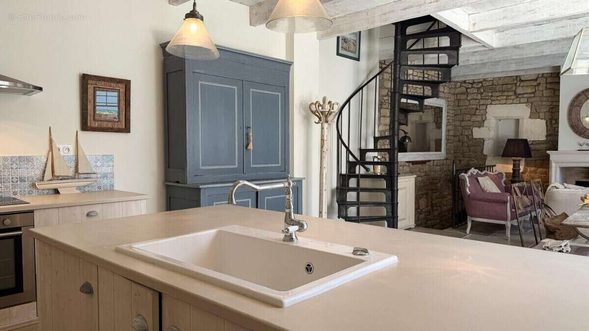 Maison à LA FLOTTE