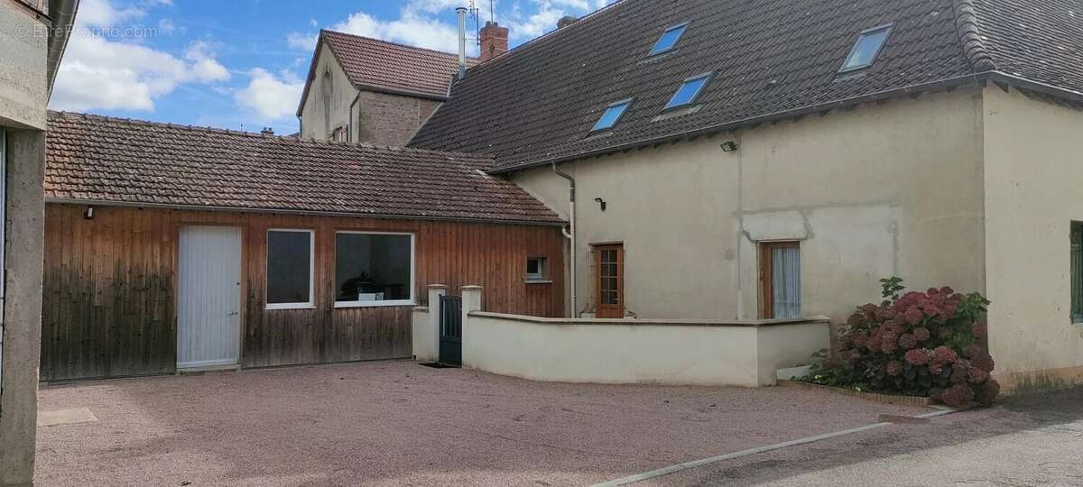 Maison à GIBLES