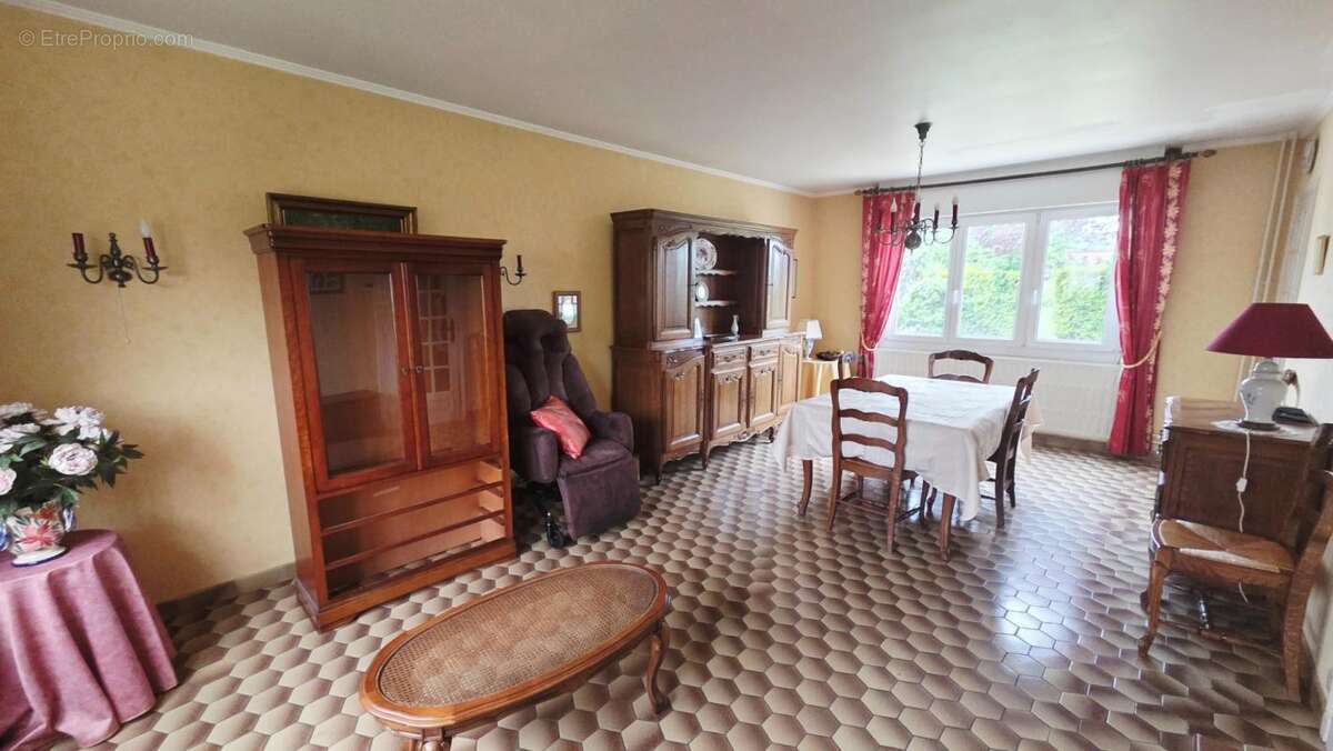 Maison à BEAURAINS