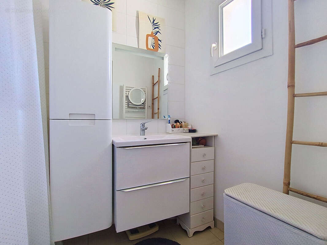 LA ROCHELLE Charmante maison / appartement 2 chambres, jardin - photo 7