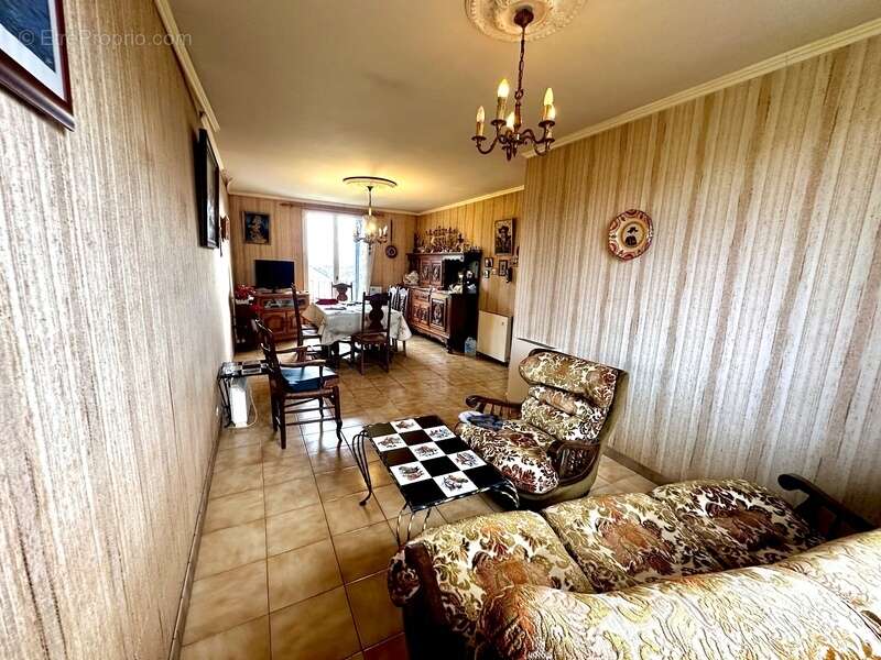 Maison à MINIAC-MORVAN