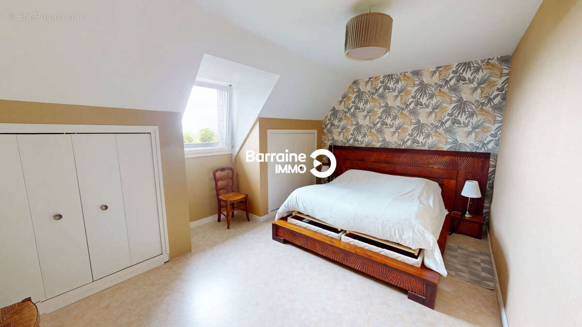 Maison à PLOUGONVELIN