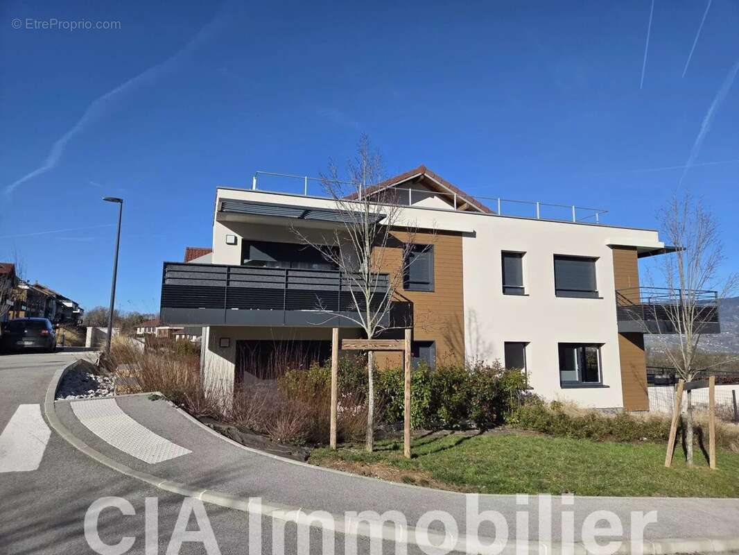 Appartement à REIGNIER