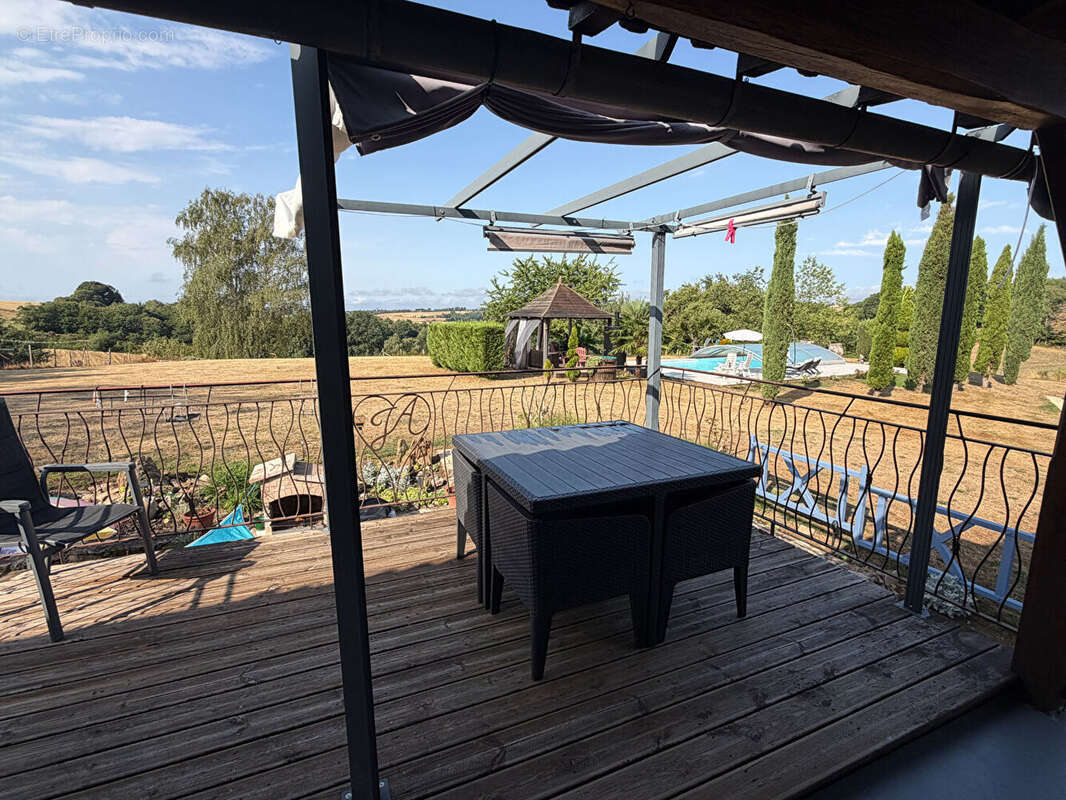 Ensemble immobilier de charme avec vue panoramique sur 2,5 hectares - photo 12