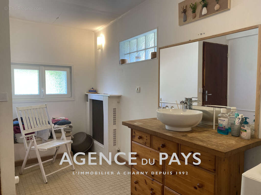 Maison à CHARNY