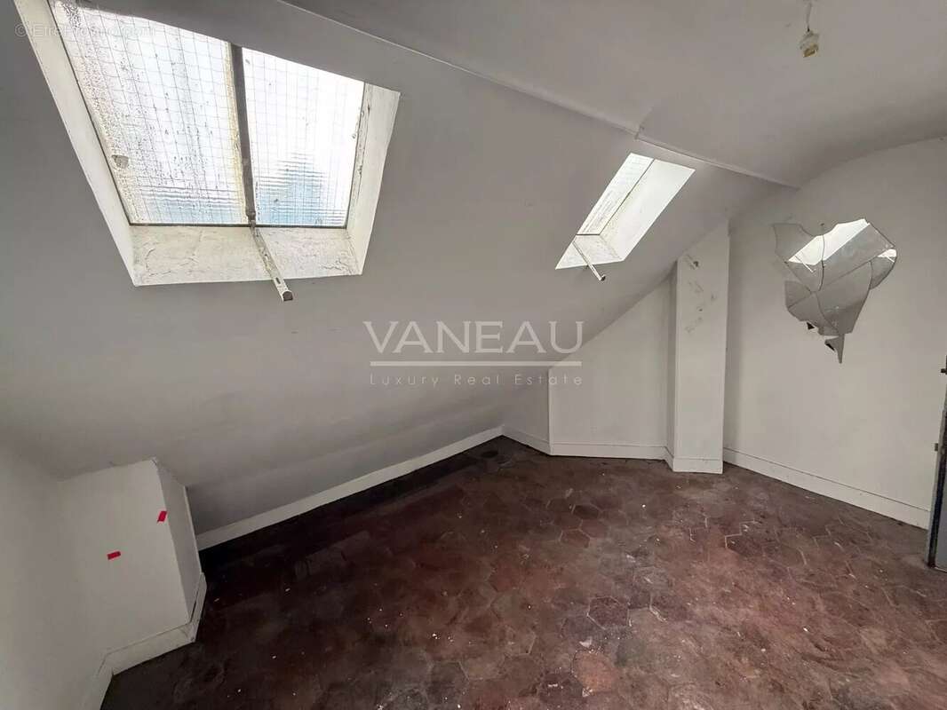 Appartement à PARIS-9E