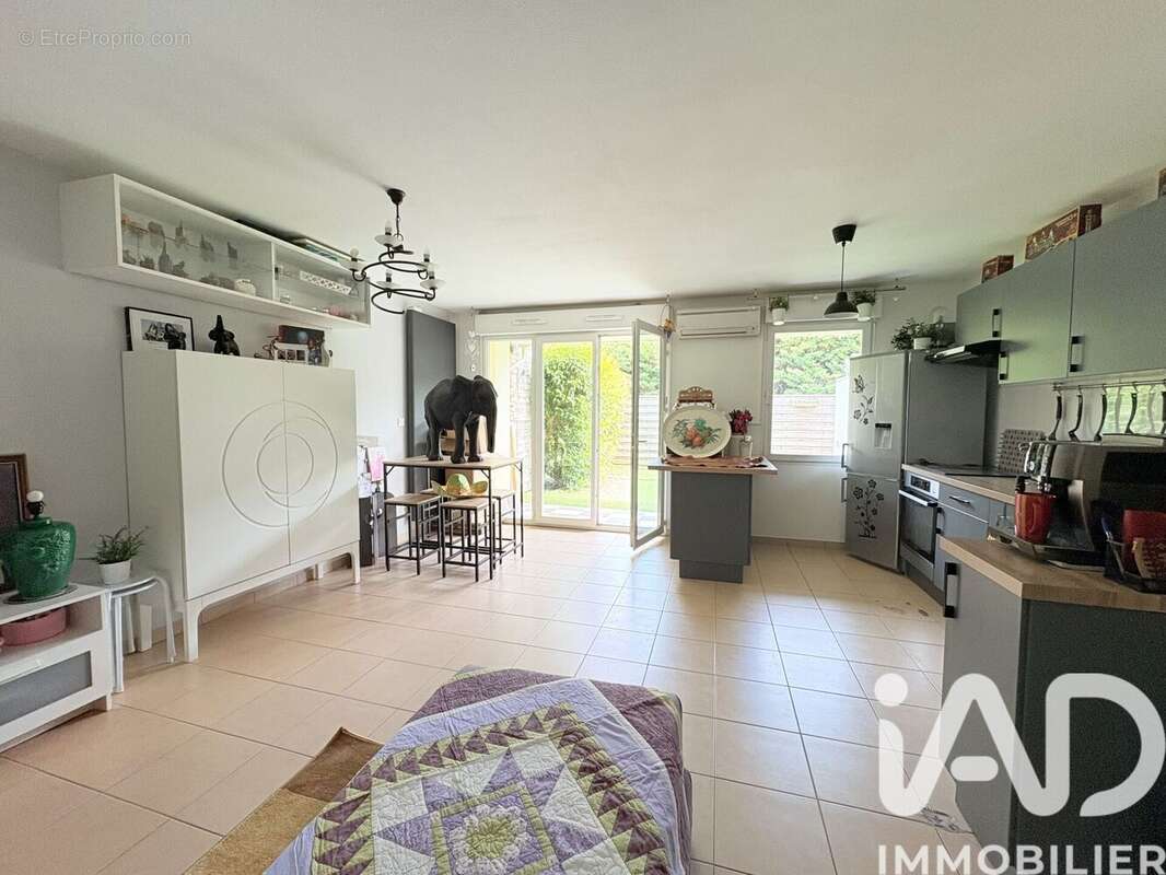 Photo 2 - Appartement à AMBARES-ET-LAGRAVE