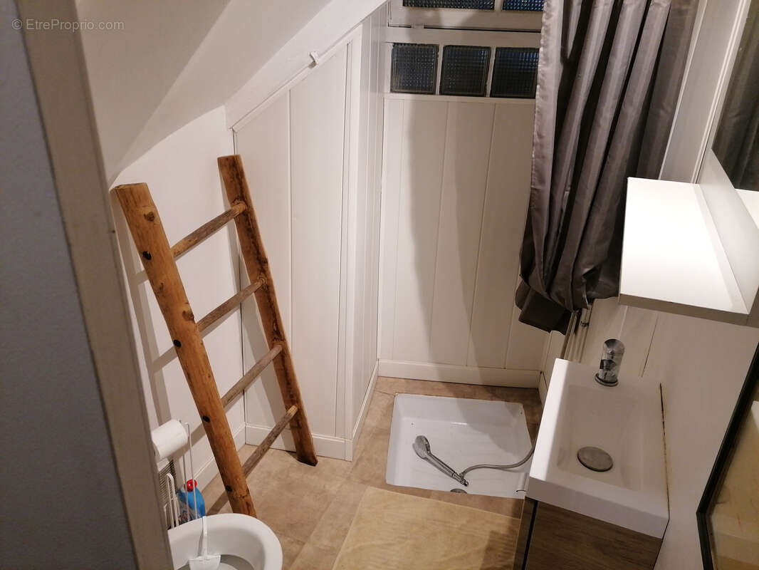 Maison à CAUDEBRONDE