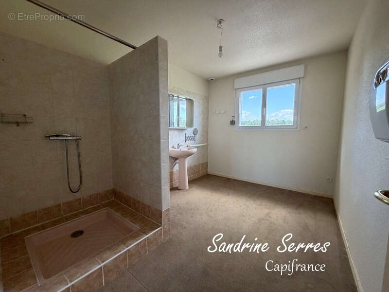 Villa de plain-pied avec vue sur les Pyrénées - photo 12