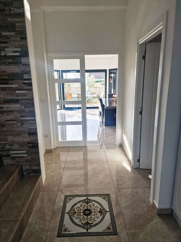 Maison à AUBERGENVILLE