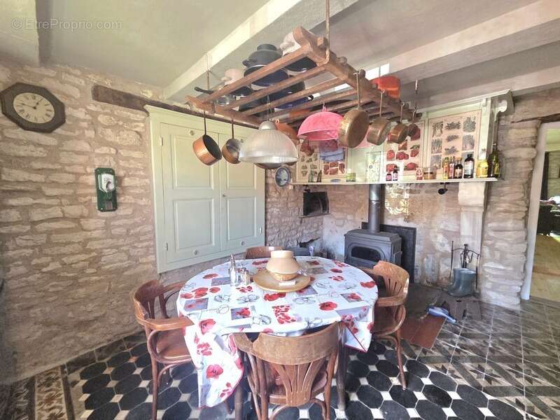 Maison de village à vendre en exclusivité 4 chambres, grange et jardin REVILLE AUX BOIS (55150) - photo 32