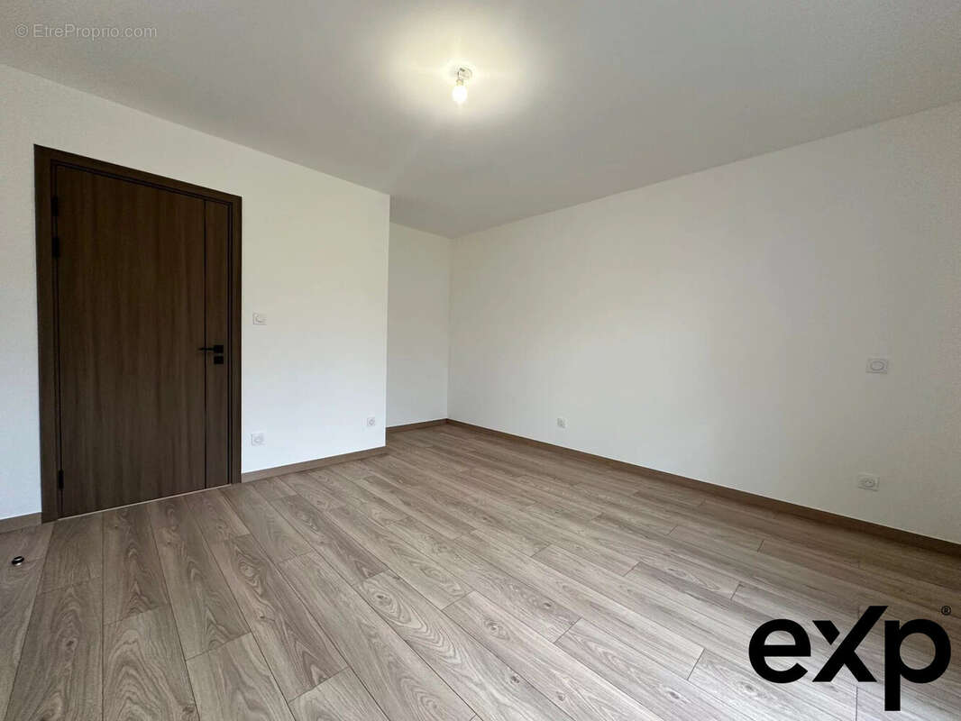 Appartement à GRESY-SUR-AIX
