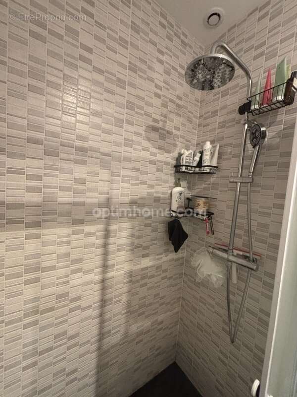 Maison à ROULLET-SAINT-ESTEPHE