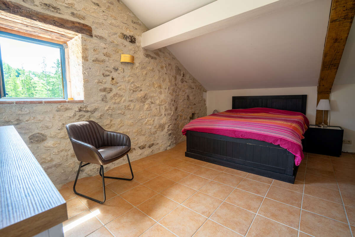 Maison à BAGAT-EN-QUERCY