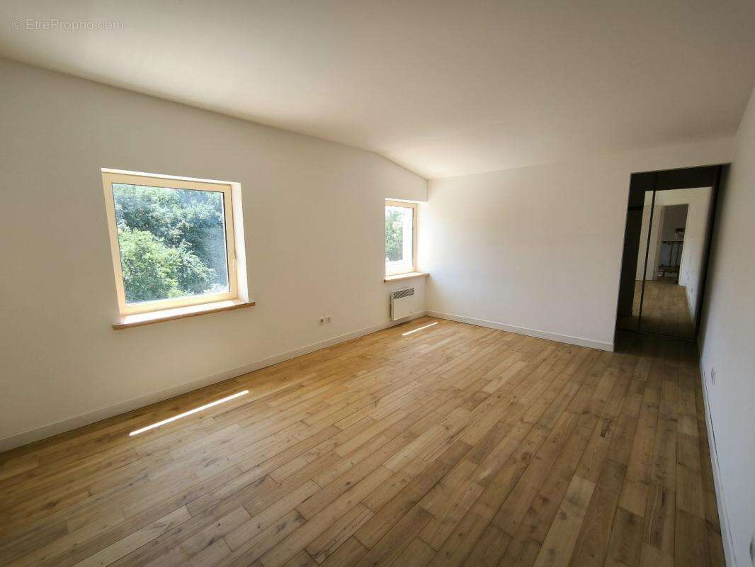 Maison à GAJA-LA-SELVE